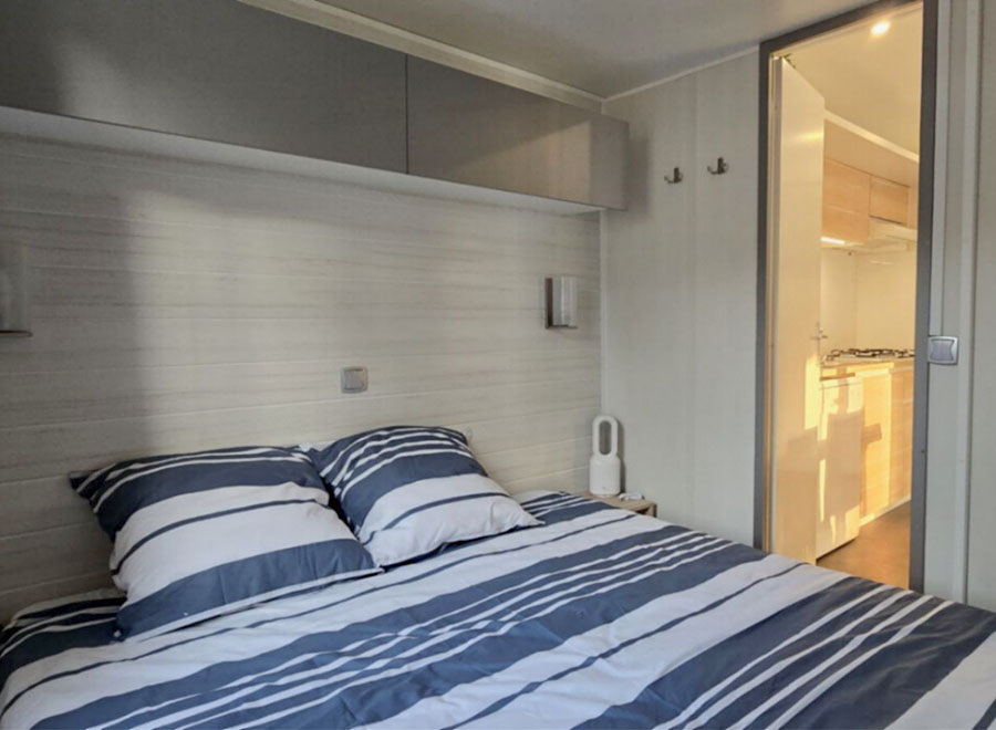 accommodation bedrooms lacanau july